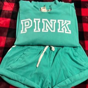 Vs set. Hoodie and shorts matching size xs